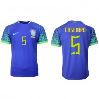 Fotballdrakt Herre Brasil Casemiro #5 Bortedrakt VM 2022 Kortermet